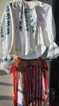 Costum traditional de Banat cu fir metalic