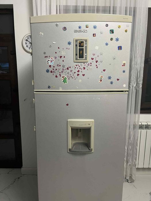 Vand frigider urgent