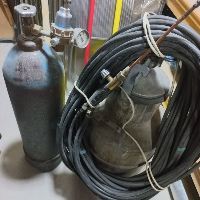 Gazasvarka aparat sotiladi