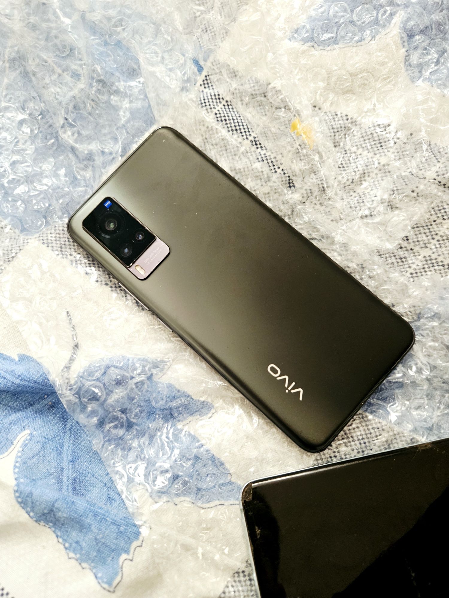vivo x60 5G origin os