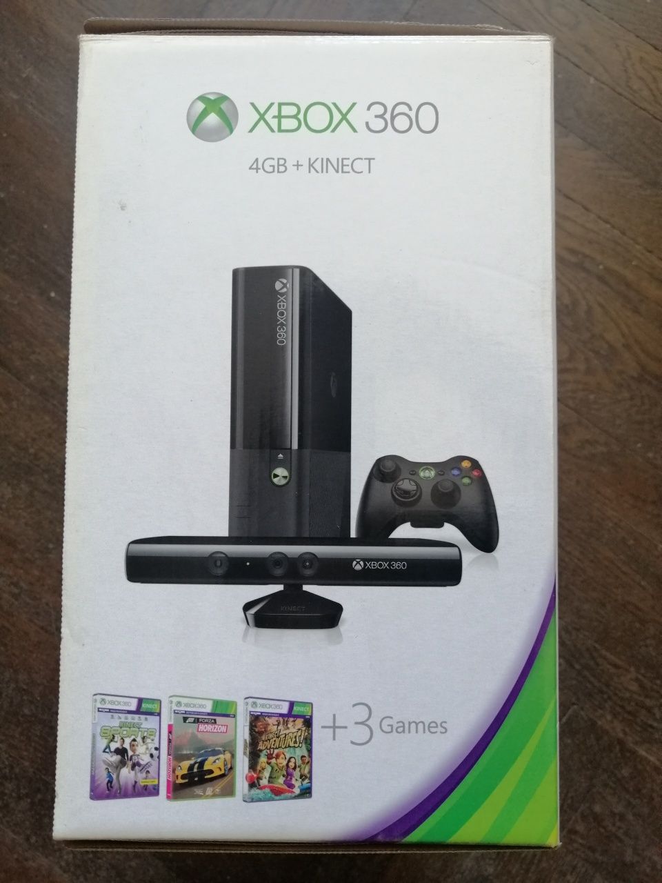 Consola Xbox360 cu accesoriile originale