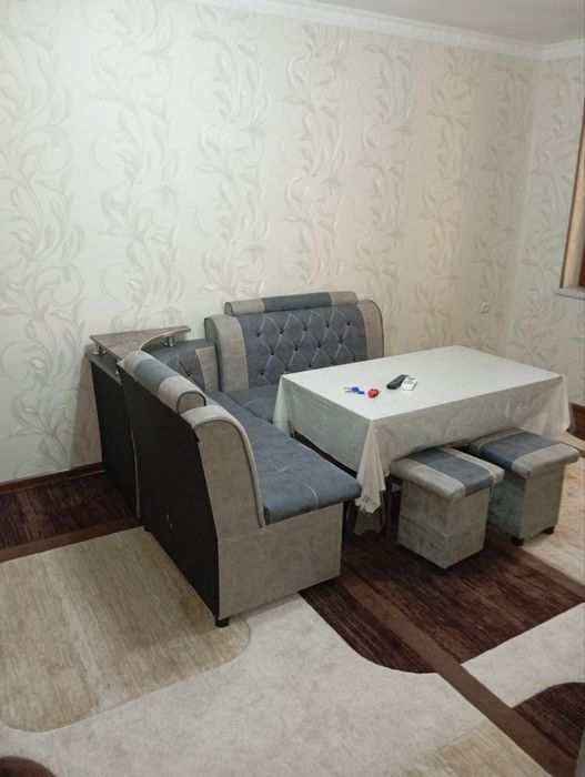 Ижорага 2/4/4 Вокзалда бозор олдида.