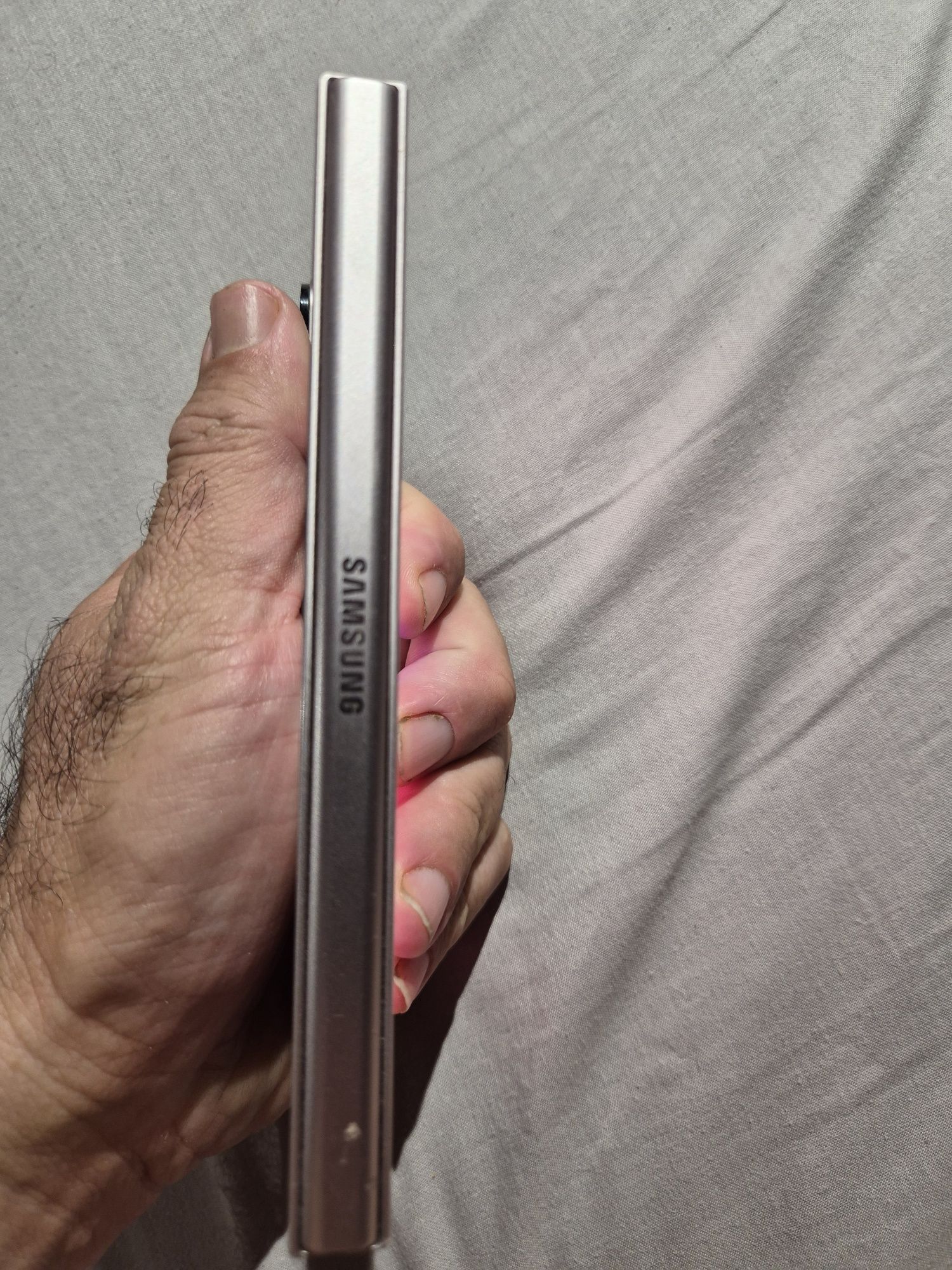 Samsung fold 6 pink