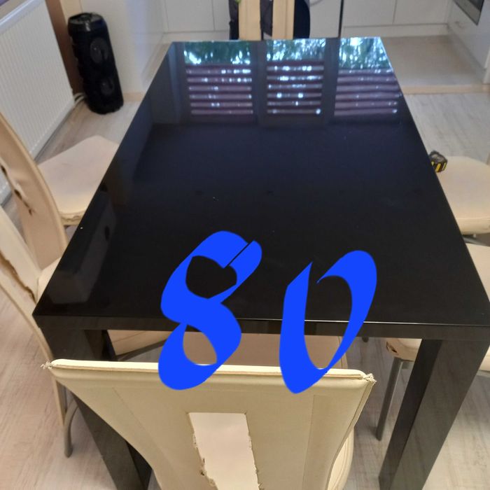 Трапезна маса глац