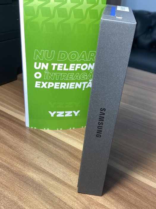 Samsung Galaxy Z Flip7 / Garanție 12 luni / 256 Gb / Nou sigilat