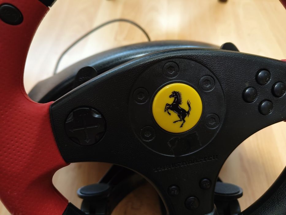 Volan Gaming Thrustmaster Ferrari Red Legend edition PC/PS3, Nefolosit