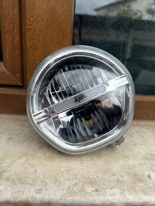 Оригинален LED фар за Sym Fiddle IV