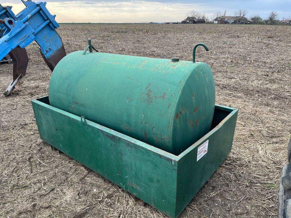 Rezervor cu cuva 1000 de litri