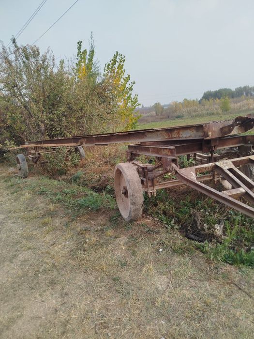 Колесо для передвижение контейнеров.