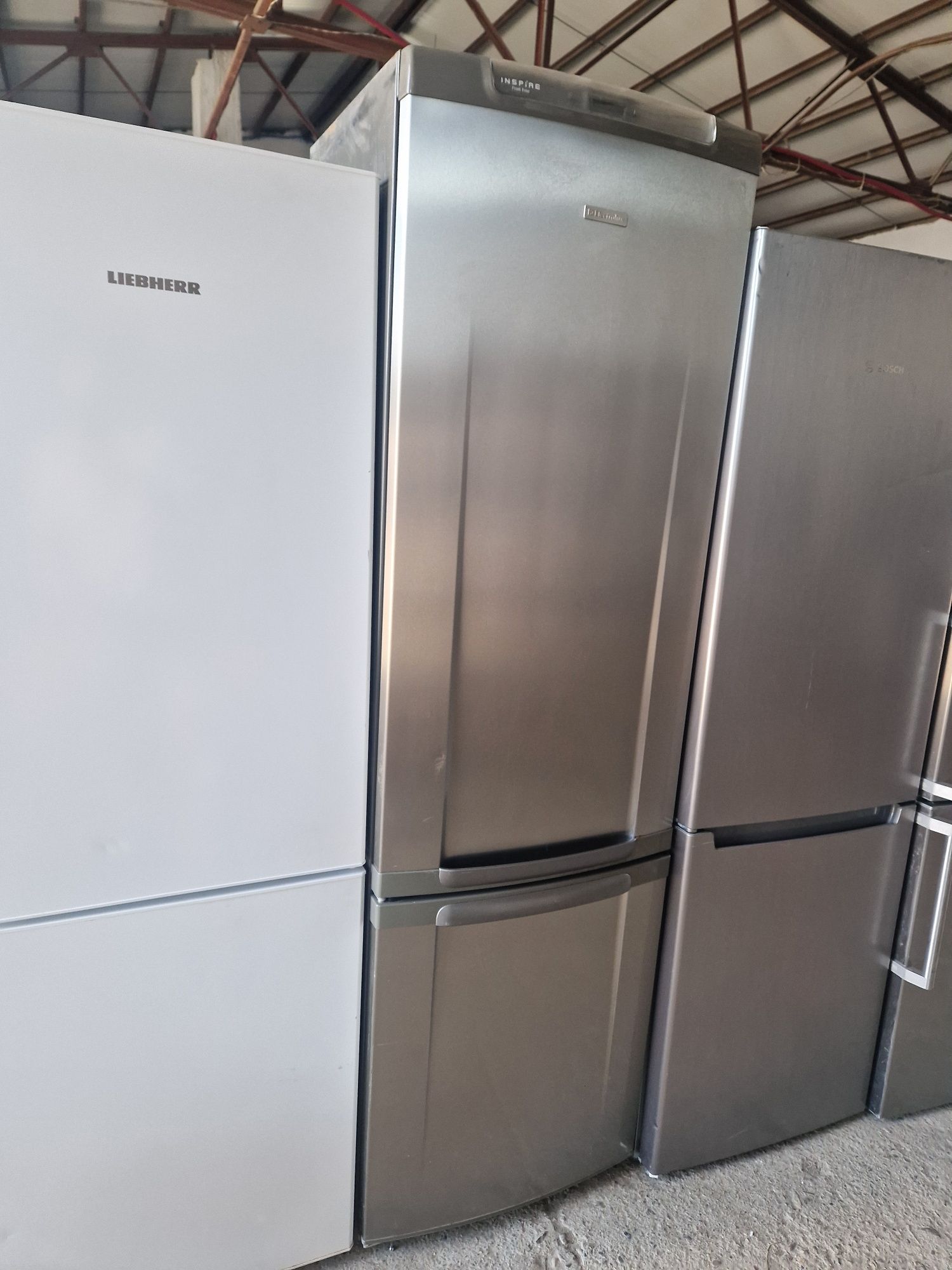 Хладилник с фризер Electrolux A++ No Fros 200 смt