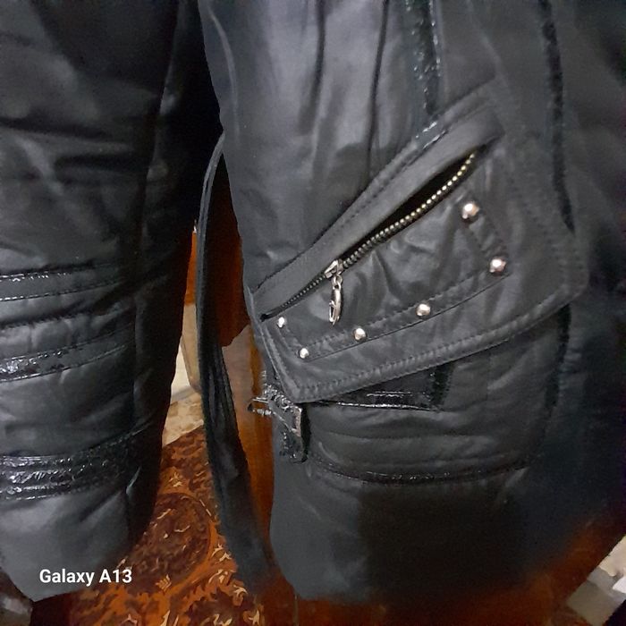 Продаётся женская куртка