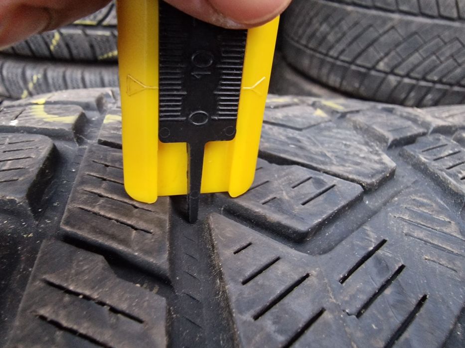 Anvelope 275/50R20 marca Pirelli, DOT 2024, 6 mm