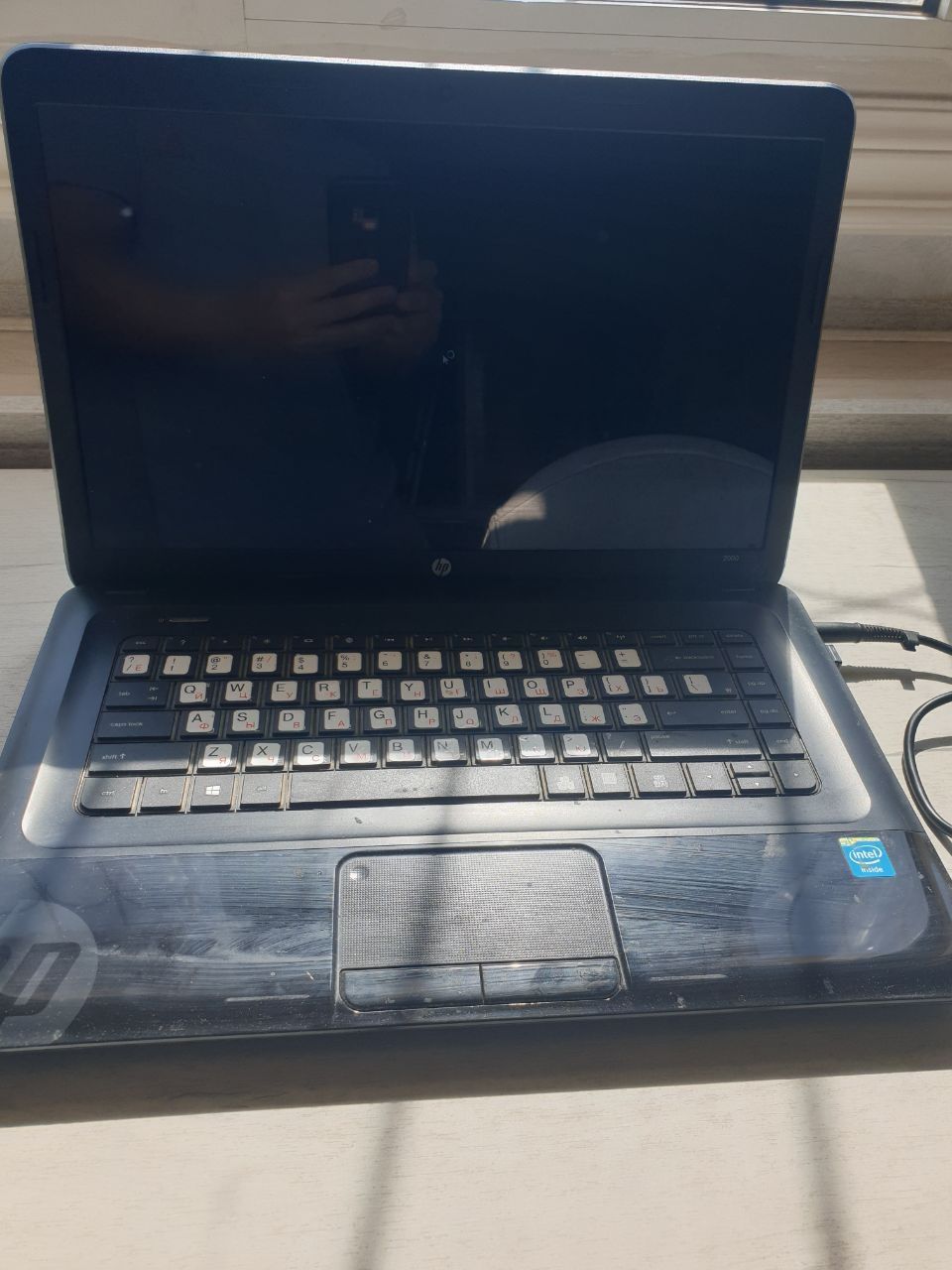 Продам ноутбук HP 2000