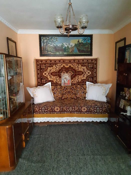 Casa mare, locuibila, la munte