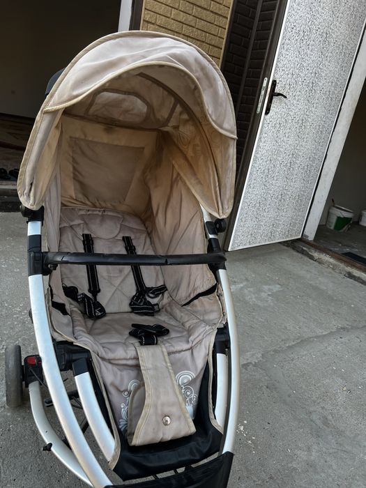 Коляска прогулочная