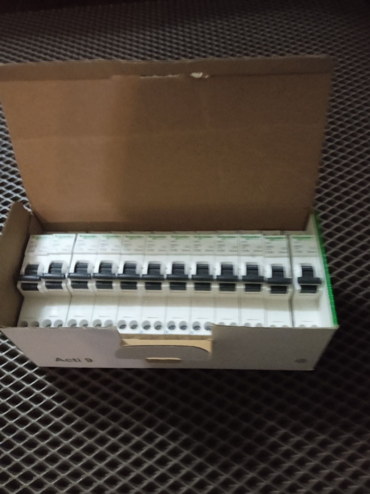 10A C 30МA , A9D49610