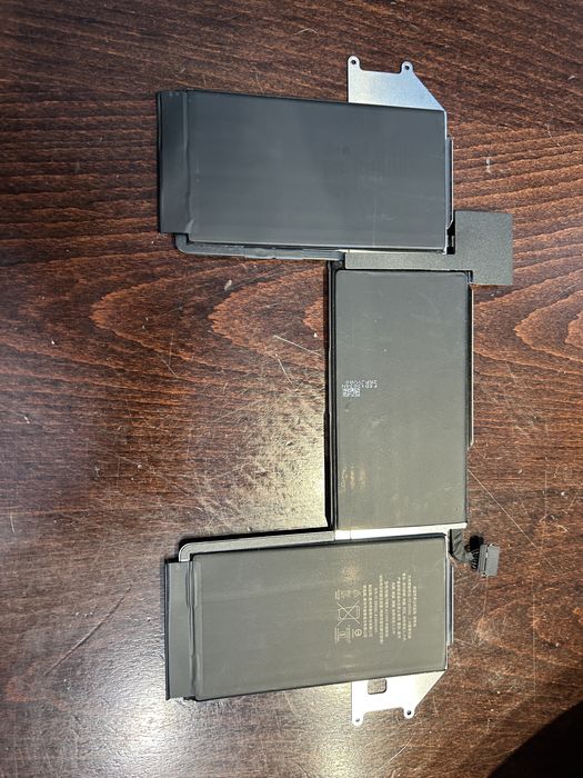 Macbook air 13 батерия - оригинална