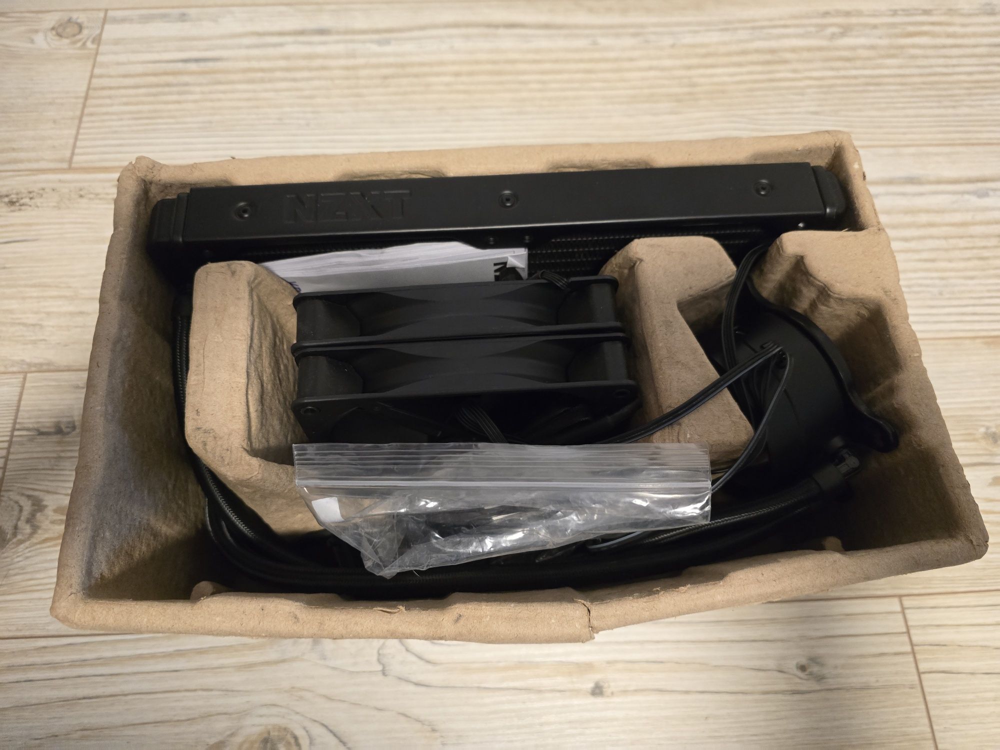 Water cooler NZXT Kraken X63