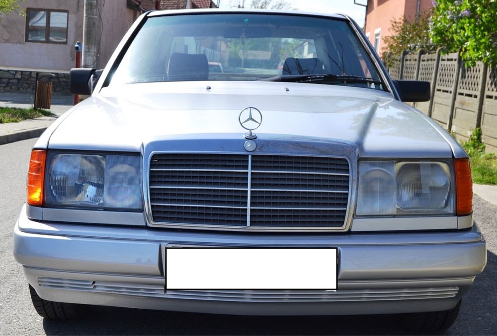 De vânzare !!! Mercedes-Benz W124 300D - An-1986