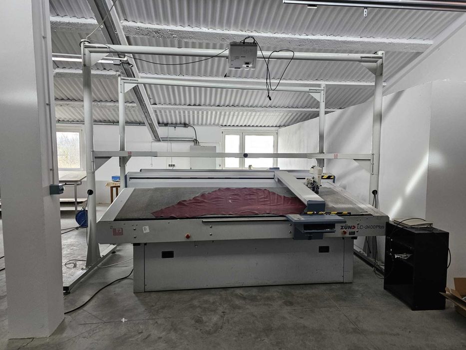 CNC ZUND pentru taiat piele LC 2400 PLUS