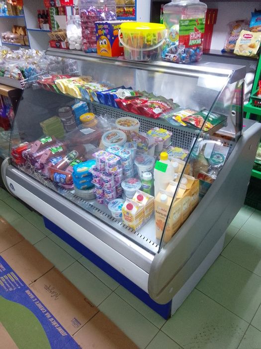 Холодильник витрина