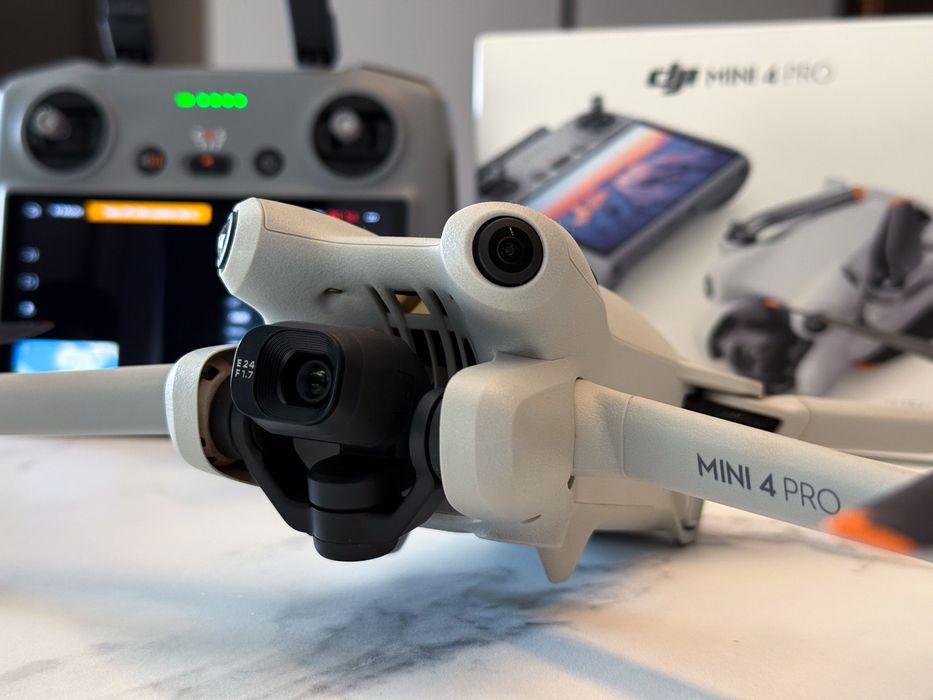 Drona DJI Mini 4 Pro + DJI RC 2