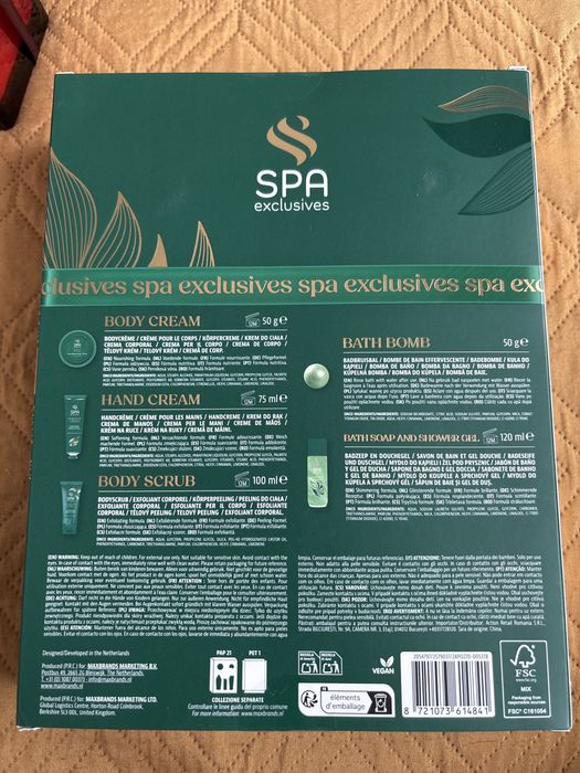 Set spa cadou - contine crema, gel de dus, bath bomb, scrub, crema mai