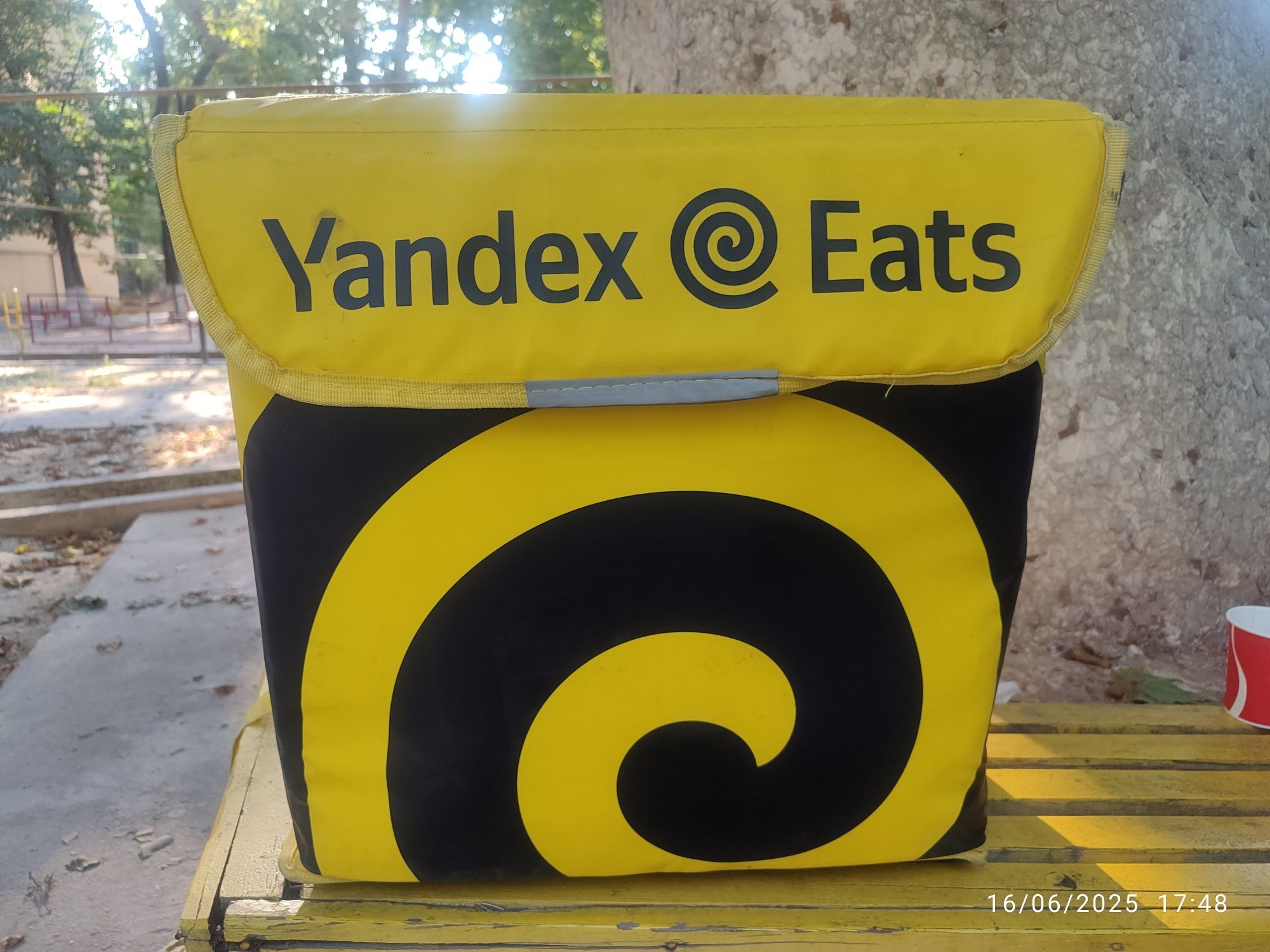 Yandex sumka sotiladi