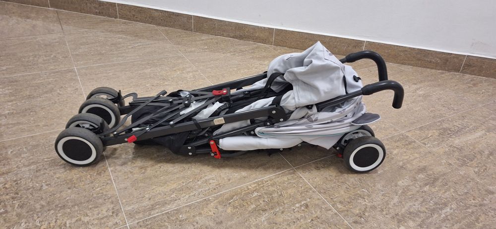 Бебешката количка тип чадър