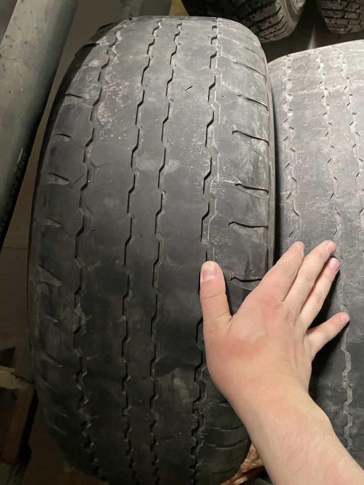 Продам комплект шин Dunlop 275/65/R17