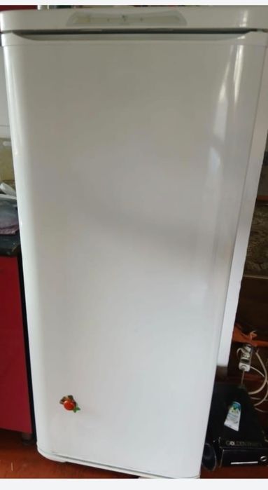 Продам морозильник бирюса