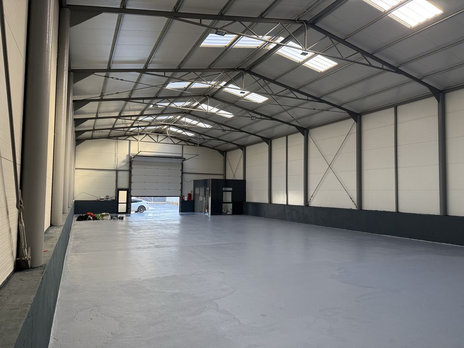 Hala de inchiriat 408mp la 400m de autostrada