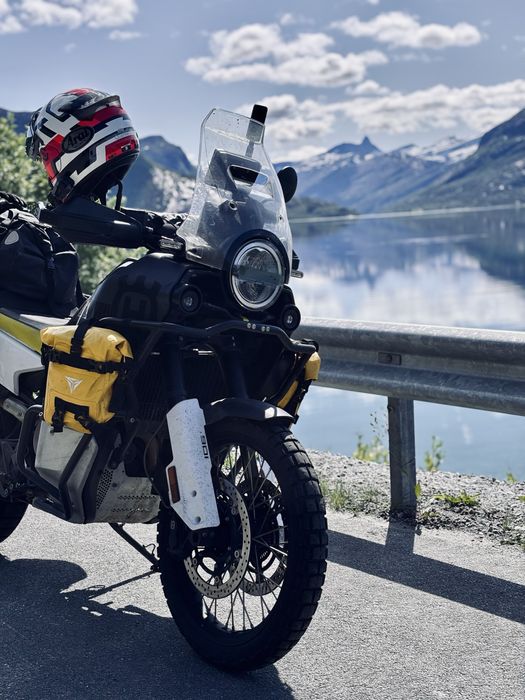 Husqvarna Norden 901 pret de iarna