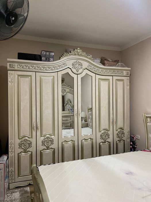 Спальни мебель сотилади комплект