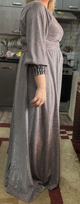 Продам новое вечерние платье