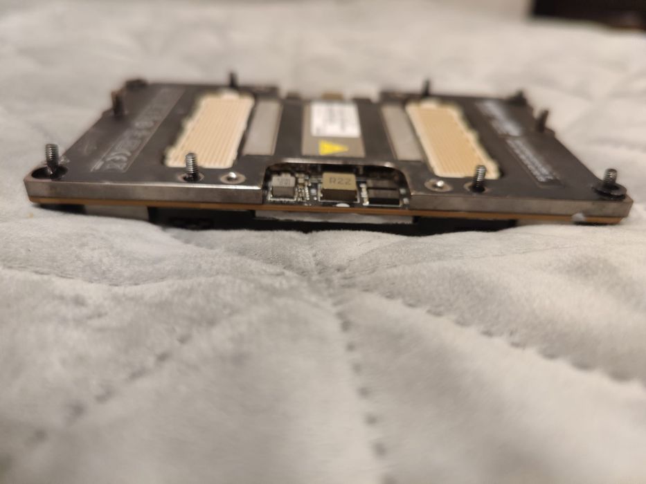 Accelerator grafic Tesla v100 32gb utilizat