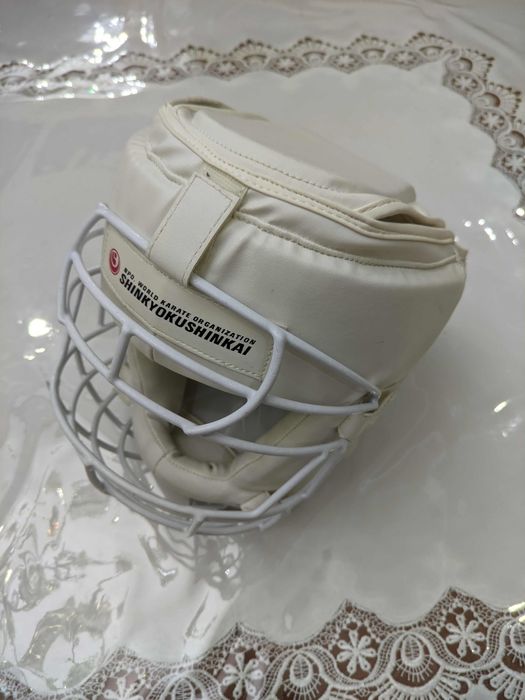 Шлем для карате/тхеквондо