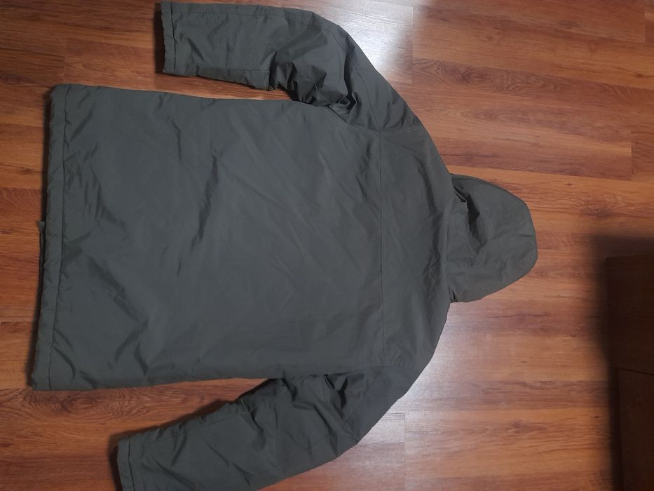 Adidas мъжка парка L размер.