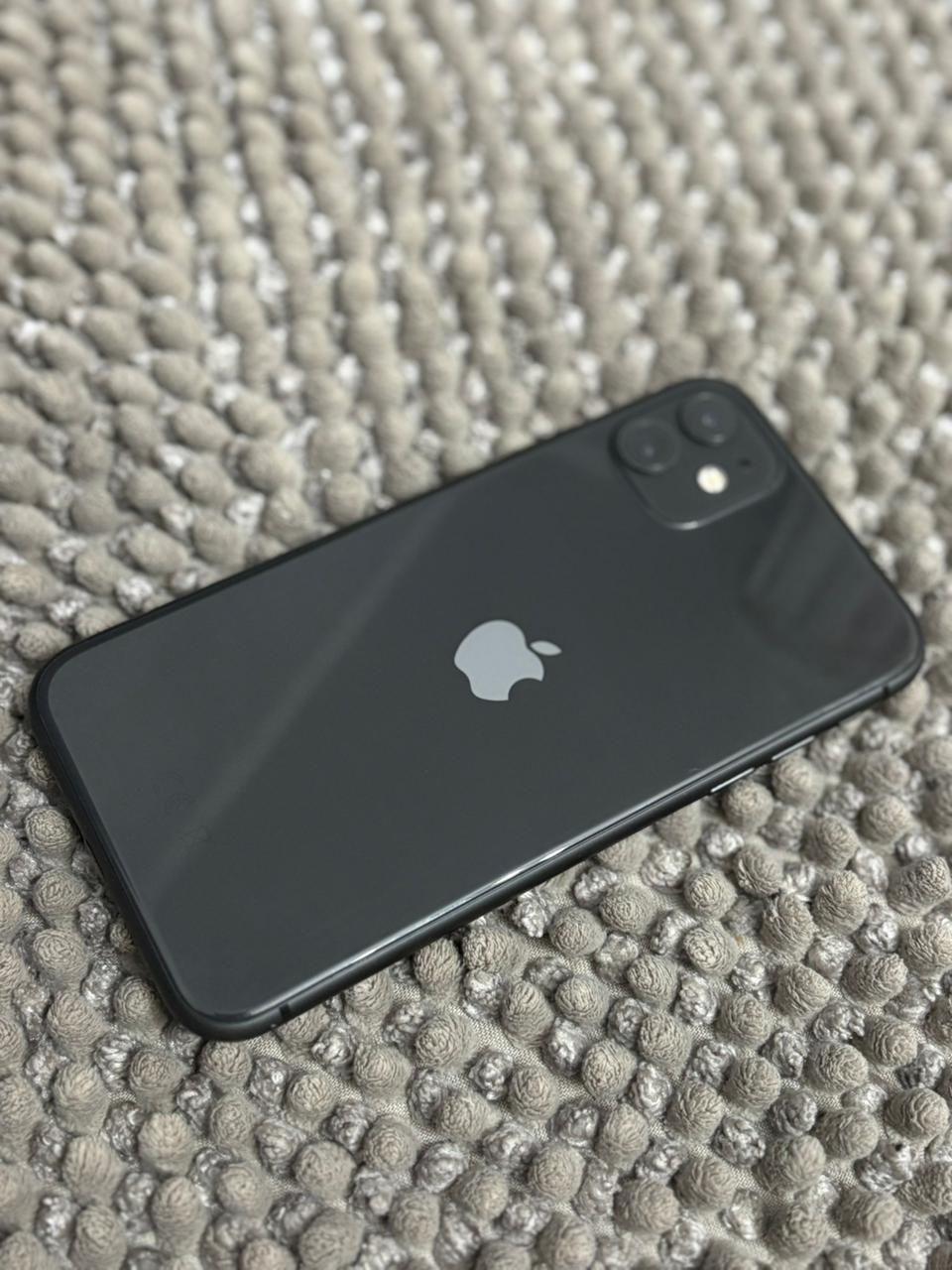 iPhone 11 черный