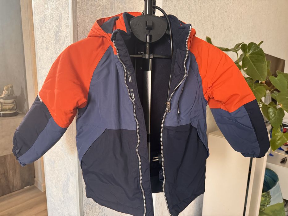 Продам куртку на мальчика Name it
