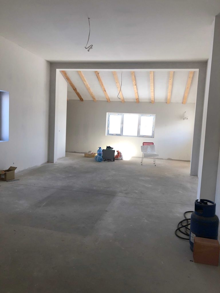 Продава се Къща в с. Ярлово, Област София-област - 300 кв.м за 350 €/кв.м - Снимка #6