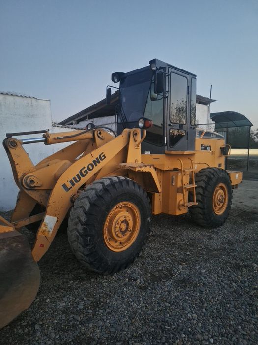 Фронтальный погрузчик 2014