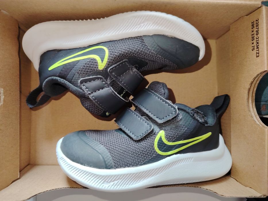 Маратонки NIKE за момче