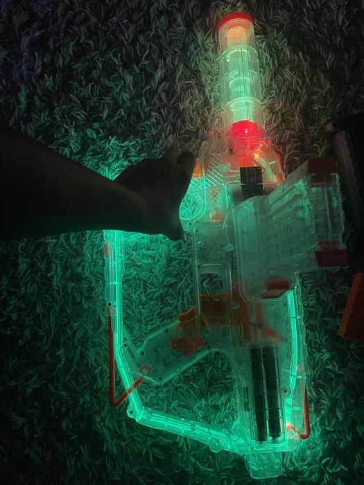 Arsenal nerf cu accesorii + 55 de gloanțe cadou