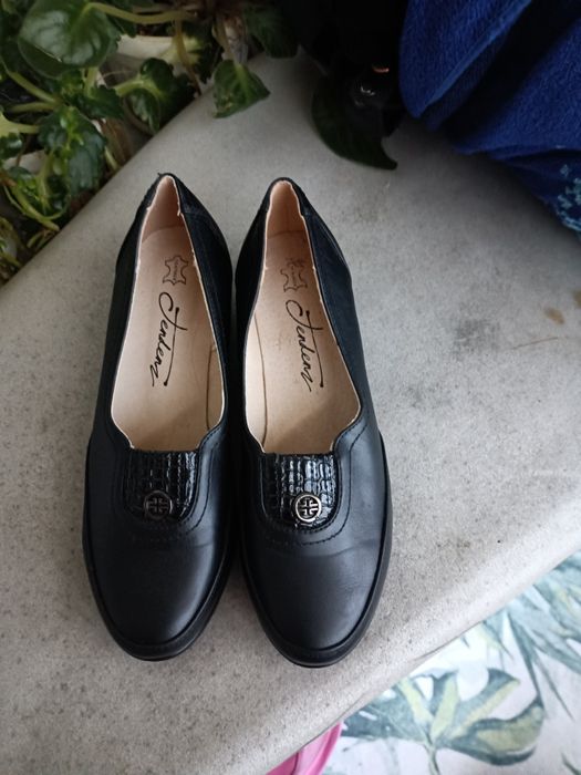 Дамски обувки нови