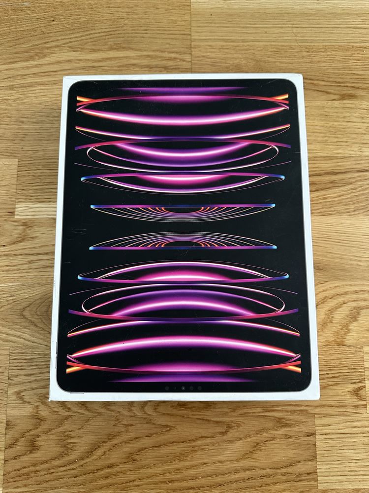 Vand Ipad Pro 12.9 6th gen 128gb Cellular