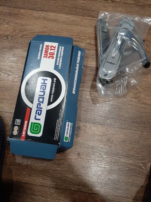 Продаю замок  врезной