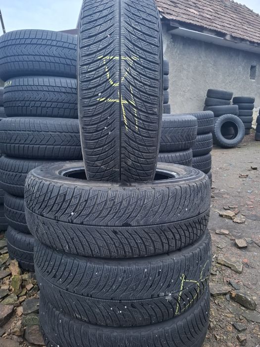 Vand 1 sau 2 sau 4 anvelope 235 60 18 michelin de iarna