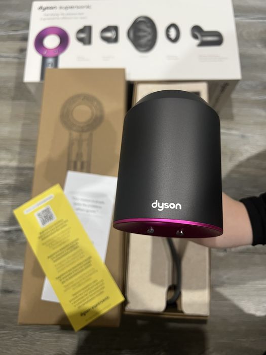 Dyson Supersonic Hairdryer- Nou , nefolosit !