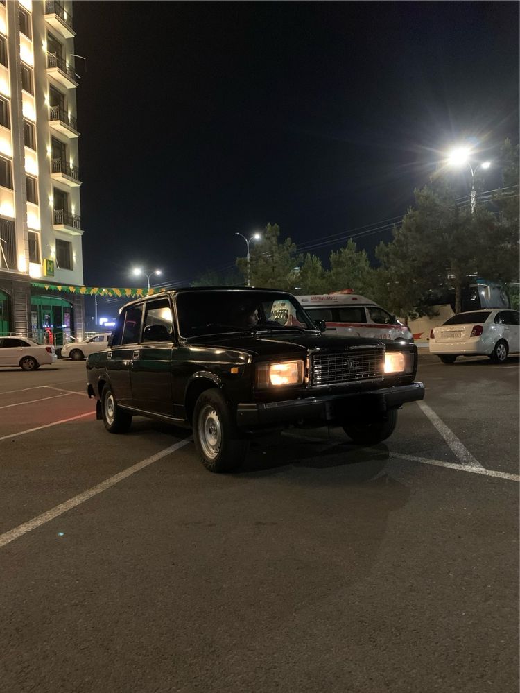 ВАЗ 2107.